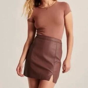 Abercrombie & Fitch Brown Vegan Leather Mini Skirt Y2K
